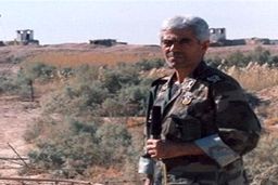 فرمانده‌ای که برای سرش ۱۰۰ میلیون تومان جایزه تعیین شده بود + عکس