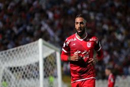 تکذیب جدایى دژاگه از تراکتور