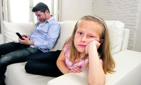 کارهایی که والدین هرگز نباید جلوی کودکان انجام دهند