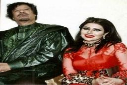 رابطه مجری معروف کویتی با معمر قذافی چه بود؟ + عکس