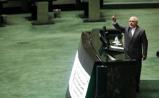 «روزِ صبر» ظریف /مجلس یازدهم به دنبال تعامل است یا تخریب؟