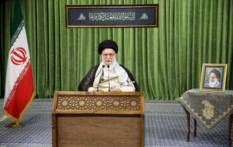 موضع صریح و مهم رهبر انقلاب درباره توهین برخی نمایندگان به ظریف در صحن مجلس