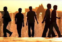 کرونا اثر خود را بر بازار کار گذاشت/ حذف ۱.۵ میلیون نفری شاغلان