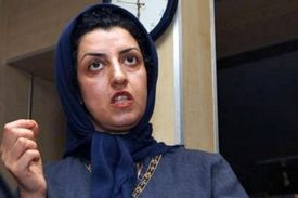 رنج‌نامه نرگس/ وزیر بهداشت نماینده‌ای برای رسیدگی به وضعیت زندان زنان زنجان اعزام می‌کند؟