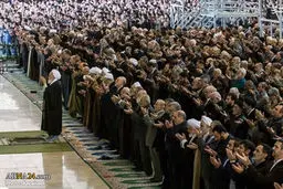 نماز جمعه فقط در شهر‌های سفید اقامه می‌شود