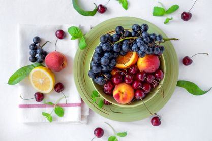 خواص میوه های تابستان، از خواب آوری گیلاس تا آرامبخشی هلو