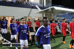 مدیر تیم گل گهر: منتظر پاسخ سازمان لیگ برای بازی با شاهین هستیم