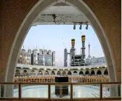 عربستان، بوسیدن و لمس خانه خدا در ایام حج امسال را ممنوع کرد