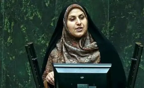 افشاگری یک نماینده زن علیه هیات ۷ نفره هیات رئیسه مجلس/به ما گفتند زن باید بچه داری کند