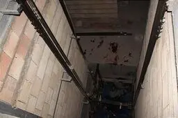 مرگ کارگر جوان در پی سقوط به چاله آسانسور