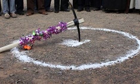 کلنگ هایی که زده شد، آجرهایی که چیده نشد