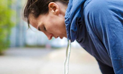 ۱۲ راه ساده برای مقابله با تنگی نفس + اینفوگرافیک