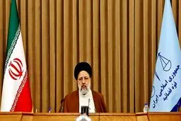 رئیسی:در استان‌های وضعیت قرمز ماسک رایگان بدهید