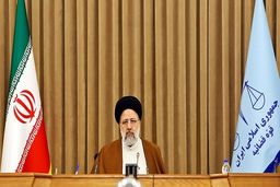 رئیسی:در استان‌های وضعیت قرمز ماسک رایگان بدهید