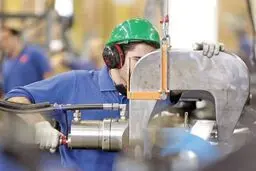 ۴ میلیون و ۷۰۰ هزار کارگر ایرانی هیچ گونه قراردادی ندارند