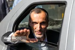 فرار معاون احمدی‌نژاد از کشور؟
