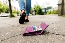 کیف پول ۵ میلیاردی به صاحبش بازگردانده شد