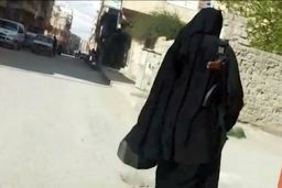 زنان داعش عابربانک ادامه عملیات تروریستی شده‌اند