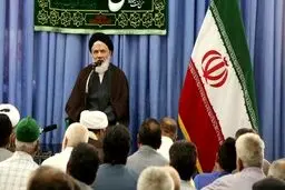 صحبت های خطرناک یک امام جمعه /بوی تهدید جمهوریت به مشام می رسد /اینجا ایران است نه افغانستان
