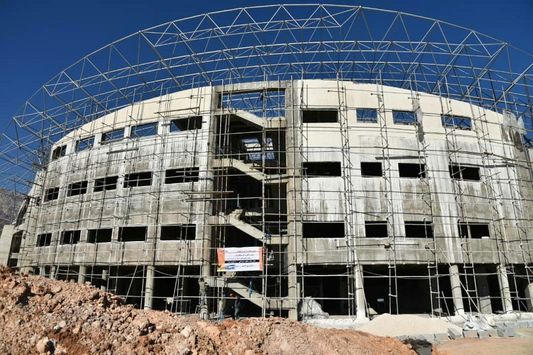 وزیر ورزش: سالن ۶ هزار نفری شیراز سال ۹۸ افتتاح می شود