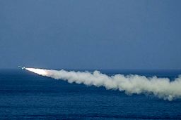 آیا آمریکا در برابر ایران حالت دفاعی به خود گرفته است؟