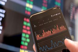 در خانه‌ها چه زمانی به روی بورس املاک باز می‌شود؟ /اما و اگرهای حذف فولاد از معاملات بورس کالا