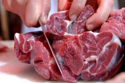 ثبات قیمت گوشت در بازار/ نرخ هر کیلو شقه گوسفندی به ۱۱۵ هزار تومان رسید