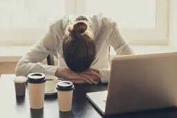 ۷ فایده علمی چرت بعدازظهر