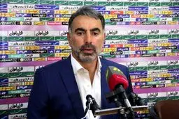 فکری: فضا طوری است که نمی‌توانم به گل محمدی بابت قهرمانی تبریک بگویم