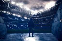 کاسیاس از فوتبال خداحافظی کرد