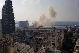 انفجار در بندر بیروت/ یک خبرنگار عراقی زخمی شد