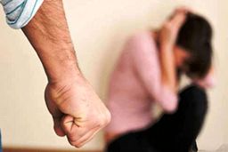 کتک خوردم، لایکم کنید!