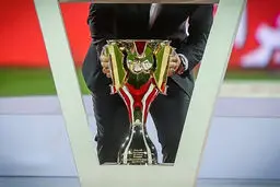 رونمایی از جام قهرمانی پرسپولیس در لیگ نوزدهم + عکس