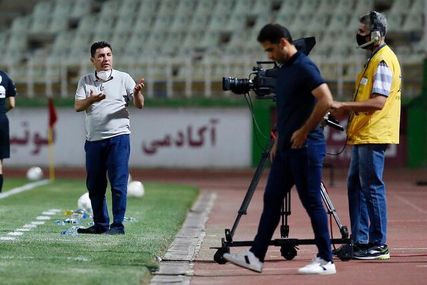 قلعه نویی: باید نساجی را ببریم تا برای بازی با استقلال آماده شویم