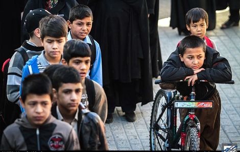 بلاتکلیفی دانش‌آموزان اتباع در شرایط کرونا | هنوز کارت حمایت تحصیلی برای کلاس‌ اولی‌ها صادر نشده