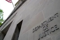 ۲ شهروند آمریکا و یک شهروند پاکستان به انتقال ارز به ایران متهم شدند