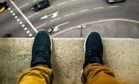 خودکشی دانش‌آموز ممتاز تهرانی بعد از کنکور