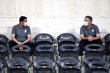 حضور کادر فنی تیم ملی در دربی ۹۳ پایتخت