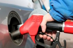 جزییات طرح سهمیه بندی بنزین سرانه خانوار/الزام دولت به خرید باقیمانده سهمیه سوخت مردم