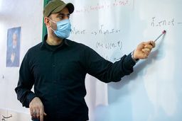 معلمان در وضعیت قرمز نیازی به حضور فیزیکی در مدرسه ندارند