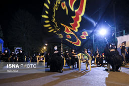 حـافظ سلامت نذورات حسینی باشیم