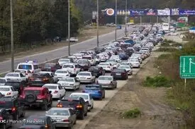 تداوم ترافیک سنگین در محور‌های مواصلاتی؛ جاده چالوس یک طرفه شد