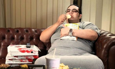 غذا خوردن در مقابل تلویزیون چه مضراتی دارد؟