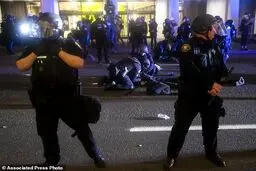تهدید ترامپ به مداخله در پورتلند/ فرماندار: به سیاست اختلاف افکنی و مردم فریبی شما نیازی نیست