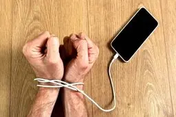 چند توصیه به کسانی که همسرشان معتاد به گوشی است