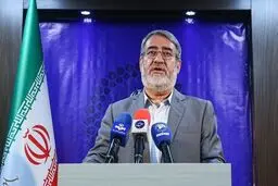 وزیرکشور: توزیع روزانه بیش از ۳ میلیون ماسک در داروخانه‌ها با قیمت حداکثر ۱۳۰۰ تومان/شرایط کالاهای اساسی اطمینان بخش است
