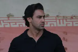 سکوت فرهاد شکست