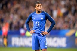 امباپه کرونا مثبت شد