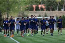 دروازبان استقلال با آبی‌پوشان تمدید کرد