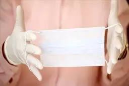 ماسک‌ها را از آینه‌ی ماشین آویزان نکنید